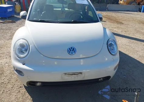 2005 Volkswagen New Beetle Gls 1.8T from USA, damaged, VIN 3VWCD31C55M411102